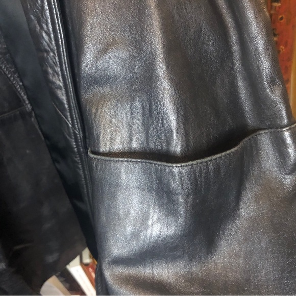 Leather vintage jacket. Oversized small. Fits Large - Picture 6 of 12